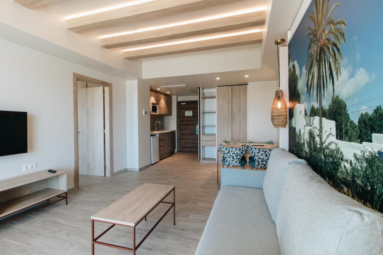 The White Apartments (Adults Only) San Antonio Abad Exterior foto