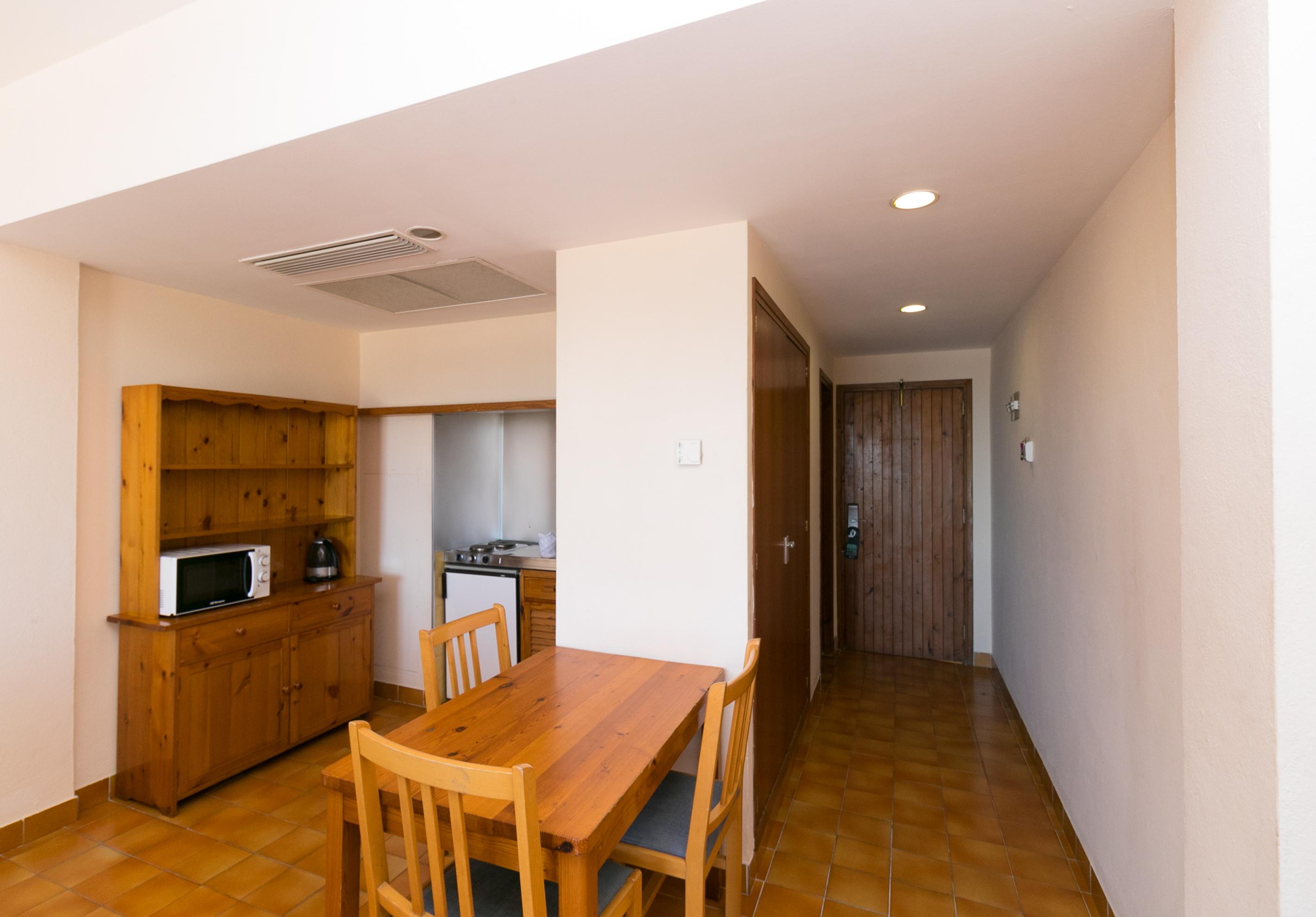 The White Apartments (Adults Only) San Antonio Abad Exterior foto