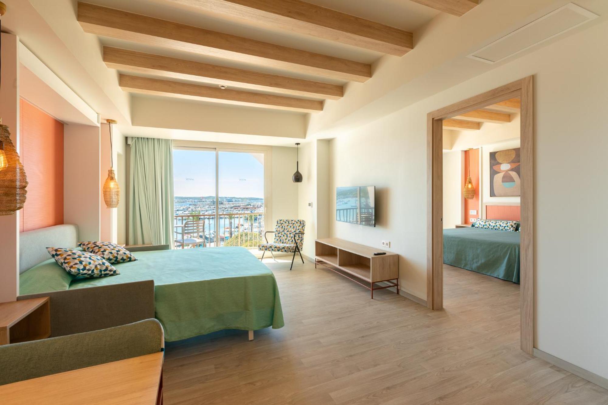 The White Apartments (Adults Only) San Antonio Abad Exterior foto
