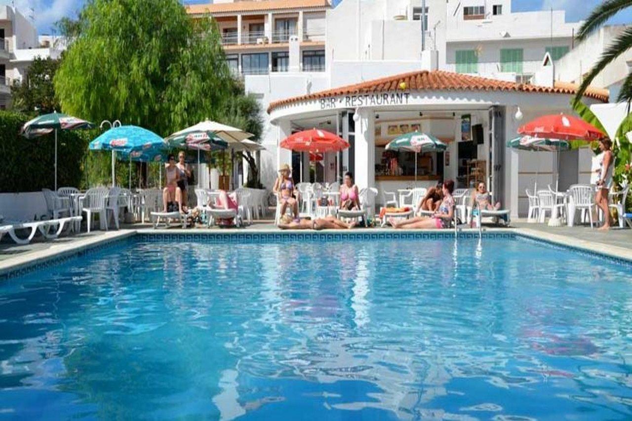 The White Apartments (Adults Only) San Antonio Abad Exterior foto